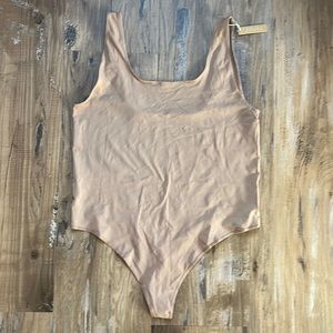 Skims Sienna Scoop Neck Thong Bodysuit